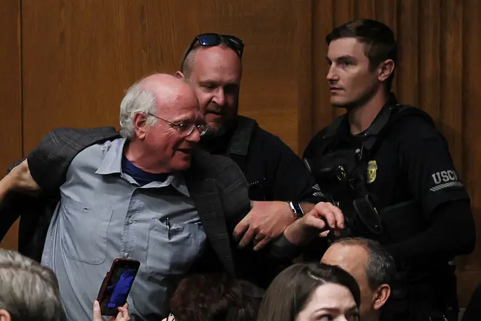 Famous American businessman arrested in Senate for protest against the war in Gaza
