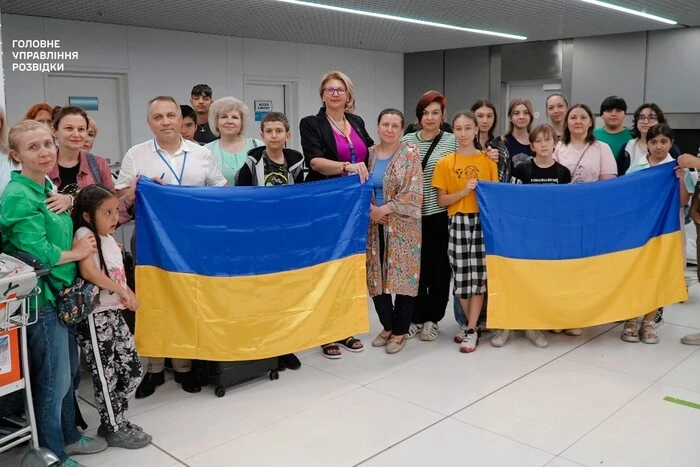 Украина эвакуировала десятки своих граждан из Ирана