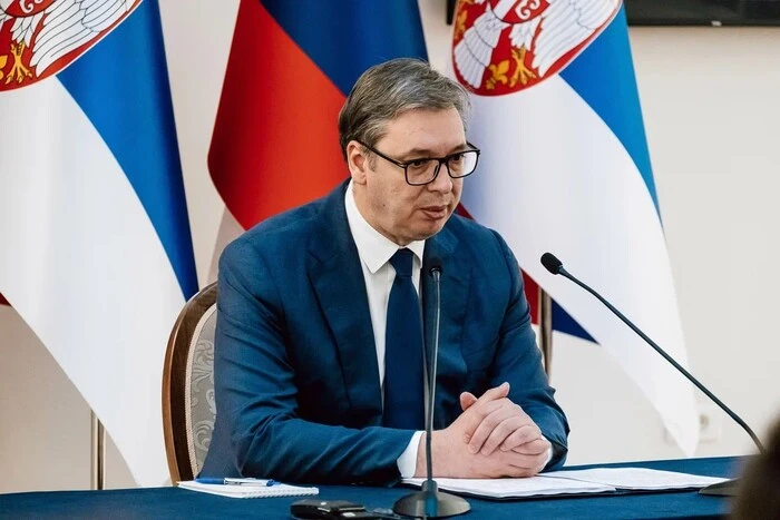 Aby nie jechać do Putina? Vučić trafił do szpitala po nagłym powrocie z USA