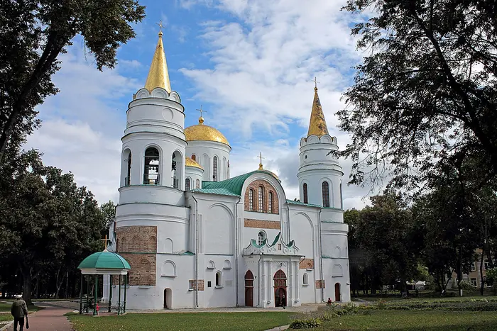 Кілька парафій Московської церкви до ПЦУ