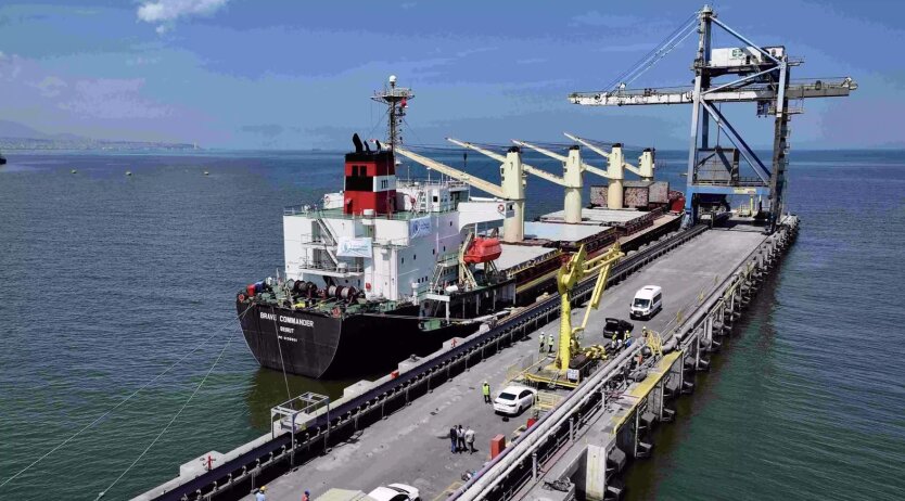A ship with Ukrainian wheat in Turkey