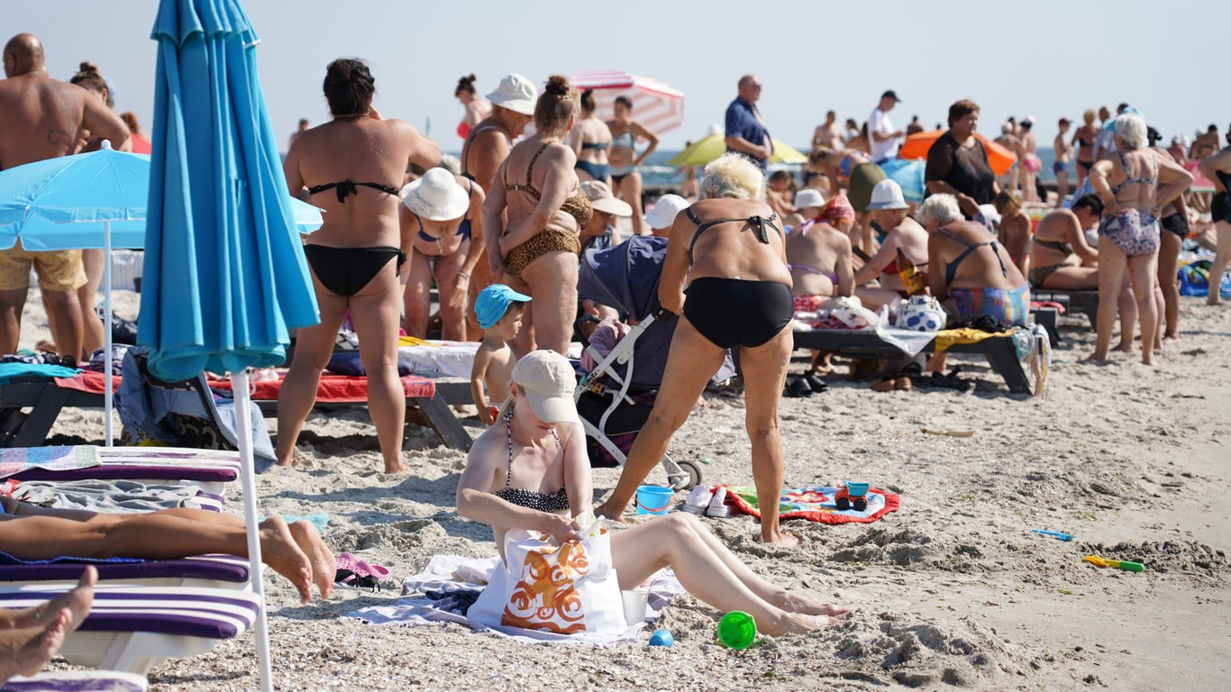 Nie dla wszystkich wystarczy - na plażach Odessy brakuje schronów