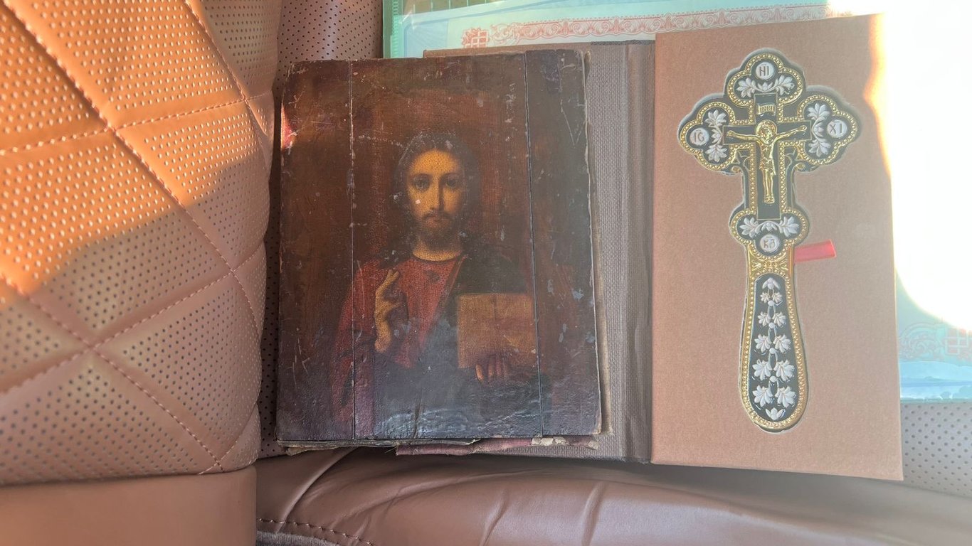 Border guards detained a man in Odesa region with an ancient icon