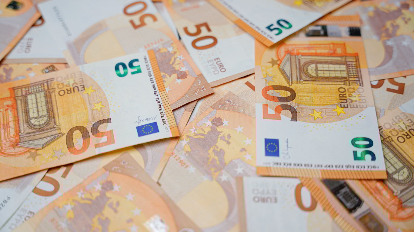 Popular currency - in which countries can you pay in euros