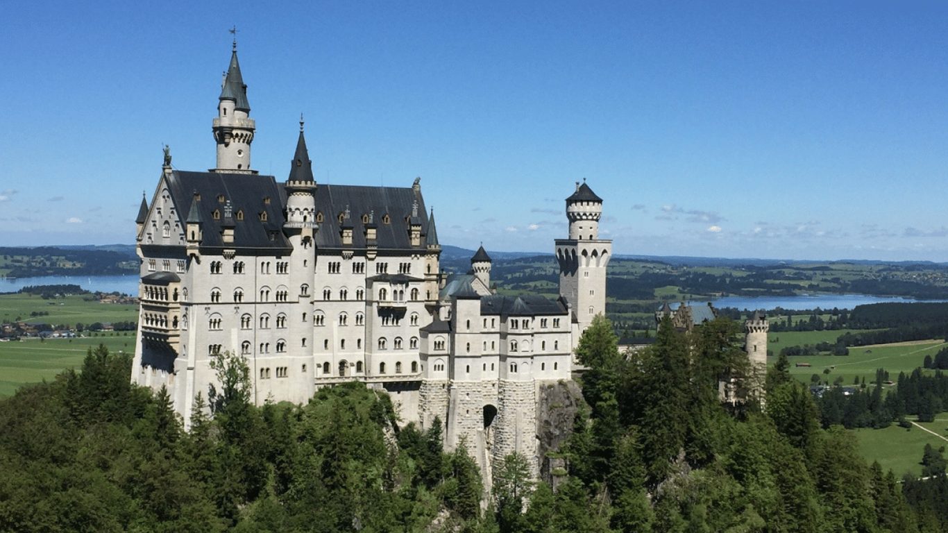 Die unglaubliche Burg in Europa, die die Disney-Macher inspiriert hat